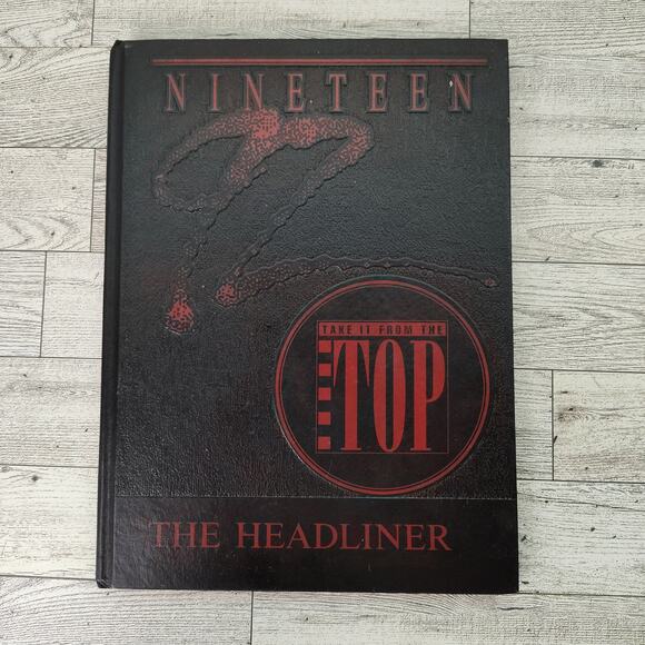 Milwaukee High School of the Arts 1992 The Headliner Yearbook‎ HS Wisconsin 90s - Picture 14 of 14